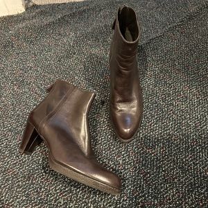 Stuart Weitzman brown booties